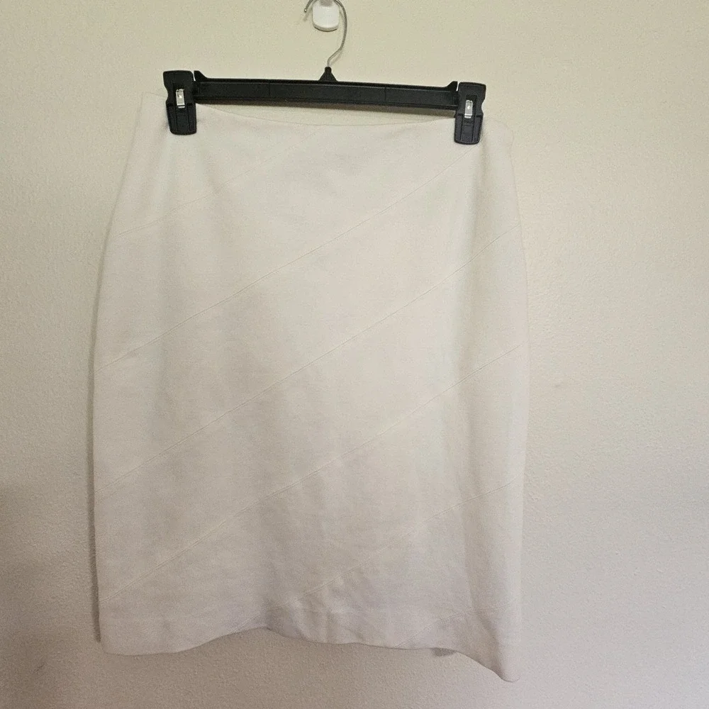 White Hse Black Mkt Women's 14 Off White Cream Diagonal Seam Pencil Skirt-AS IS